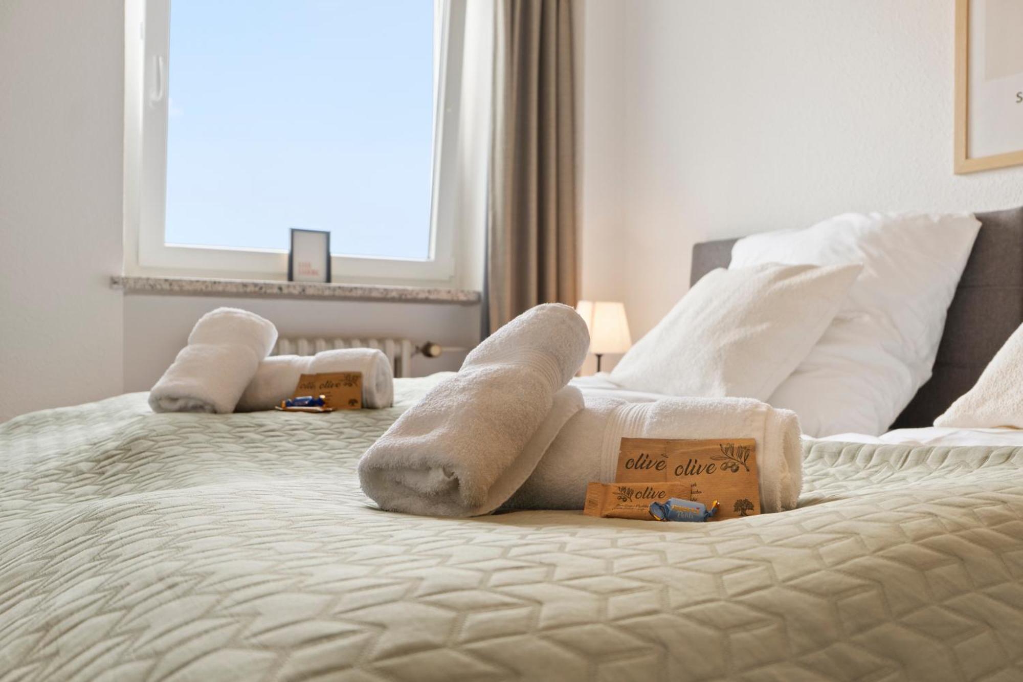 *Top* Moderne Wohnung - Naehe Koeln: Dom, Messe, Flughafen, Lanxess-Arena Bergisch Gladbach Kültér fotó