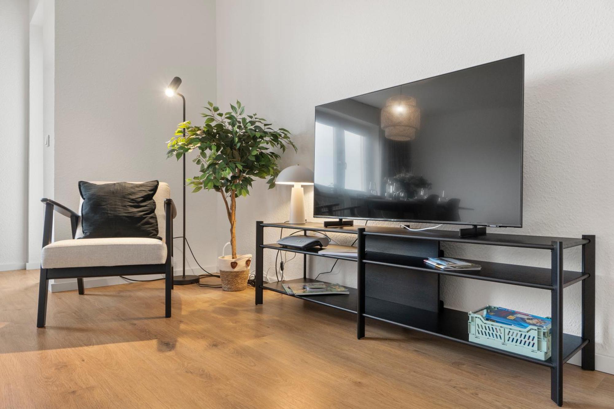 *Top* Moderne Wohnung - Naehe Koeln: Dom, Messe, Flughafen, Lanxess-Arena Bergisch Gladbach Kültér fotó